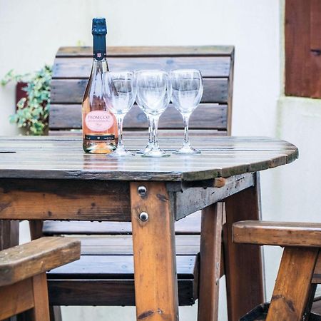 The Brambles - 2 Bedroom Cottage - Llanteg Εξωτερικό φωτογραφία