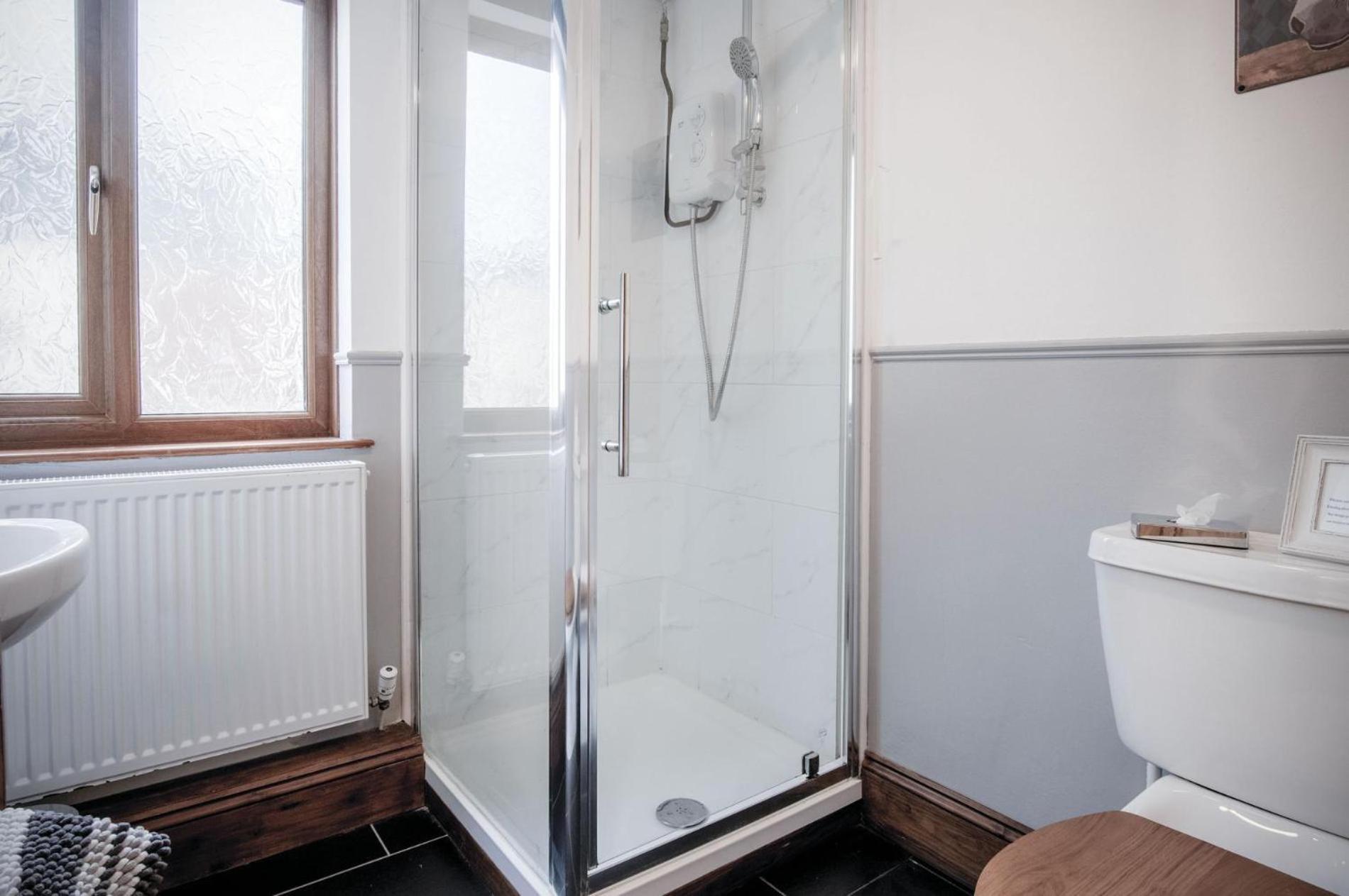 The Brambles - 2 Bedroom Cottage - Llanteg Εξωτερικό φωτογραφία